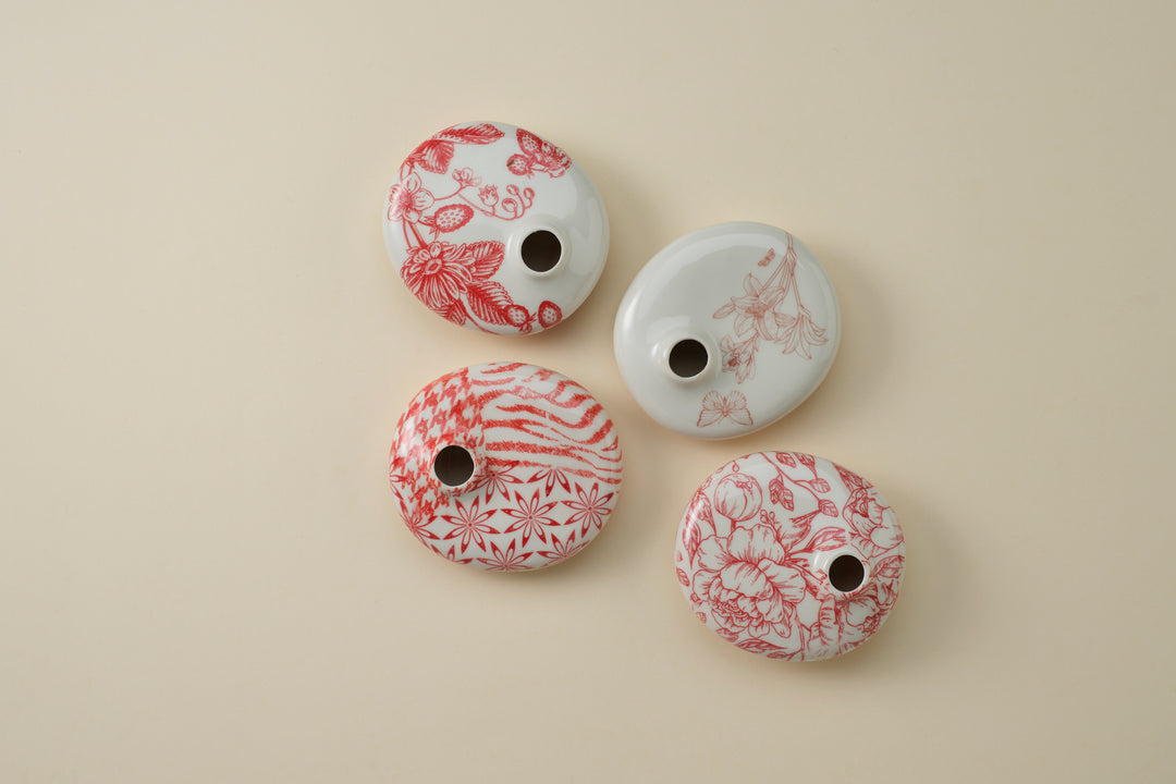Lace Printed Small Talk Vase in Red